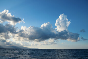 Fototapeta premium Blue sea and sky clouds background