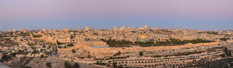 Fototapeta na wymiar Dawn on the Temple Mount.
