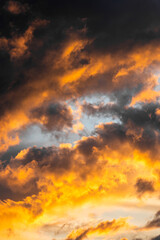 Obraz premium Clouds at sunset 