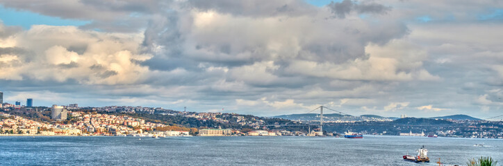 Fototapeta na wymiar Twilight over the Bosphorus in Istanbul, HDR Image