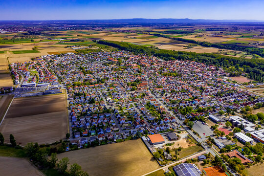 Trebur aus der Luft | Luftbilder vom Dorf Trebur in Hessen