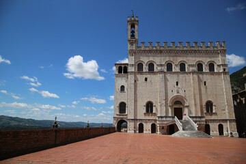 Fototapeta na wymiar View of Palazzo dei Consoli in the city of Gubbio, Italy