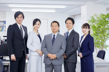 金沢市で相続・事業承継を専門に支援する税理士小酒義幸事務所