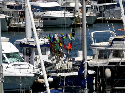 drapeaux de casiers sur bateau