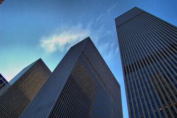 Fototapeta na wymiar Vista de edificios emblemáticos de Manhattan, en Nueva York.
