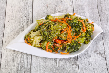 Pickled cauliflower with carrot