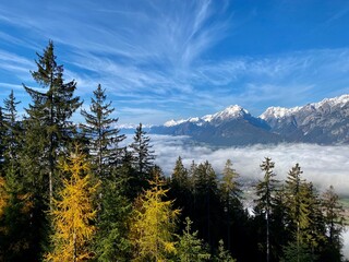 Schwaz Pillberg im Herbst, Nebel über dem Inntal mit Blickrichtung Innsbruck