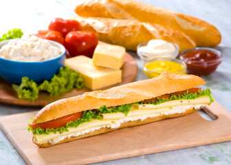 sandwich  de frios, na baguete 