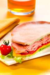 sandwich de presunto pão arabe