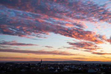 Obraz premium Purbach am Neusiedler See im Sonnenuntergang