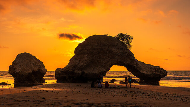 El arco del amor en Tasaste, Manab&iacute;, Ecuador