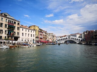 Fototapeta na wymiar Venedig Rialto Brücke Wahrzeichen Sehenswürdigkeit