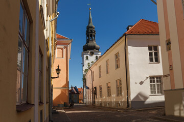 Fototapeta na wymiar Tallinn old town street view in spring sunny day. St Mary's Cathedral