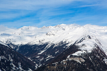 Fototapeta na wymiar Mountain landscape in the Austrian Alps