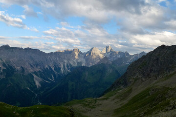 Fototapeta na wymiar Tribulaun group mountains from Stubai high-altitude hiking trail, lap 8 in Tyrol, Austria