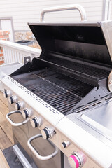 Outdoor gas grill