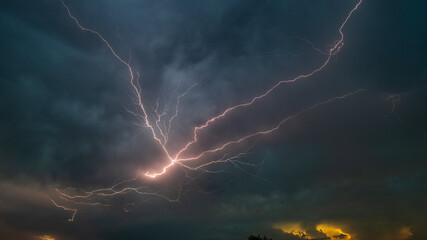 Fototapeta na wymiar lightning in the sky