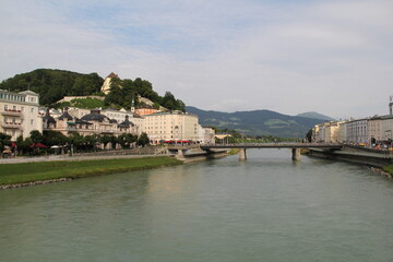 Fototapeta na wymiar long bridge over the river in austria