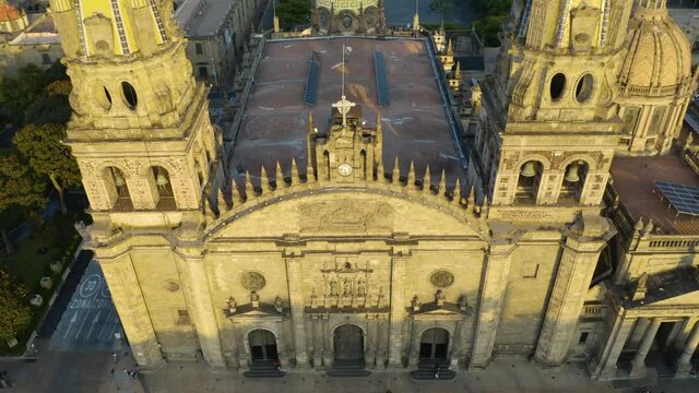 People Walking in Front of Guadalajara Cathedral, Mexico. Boom, Jib Up. Drone.