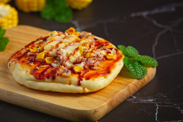 warm corn pizza ready to eat