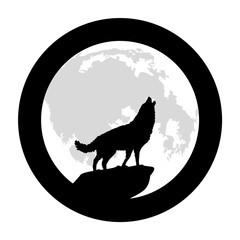 Ein Wolf steht auf einem Felsen und heult den Vollmond in der Nacht an