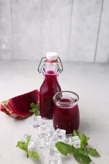 Jus buah naga merah. Red dragon fruit juice.
