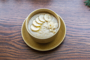 oatmeal with coconut milk and banana