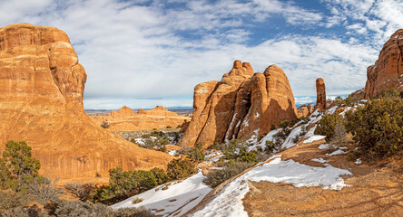 Panoramic picture of natural and geological wonders of Arches national park in Utah