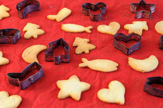 Traditional Alsatian Christmas cakes, France - Every year for the Christmas holidays, it is traditional to make small cakes called "Bredele". These pastries come in various shapes.