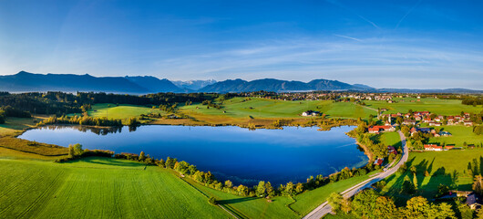 Froschhausen am Froschhauser See, Bayern, Deutschland