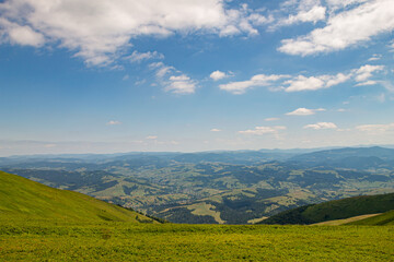 Fototapeta na wymiar View of the Ukrainian Carpathian Mountains