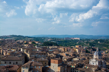 Fototapeta na wymiar Luftaufnahme Siena, Toskana, Italien