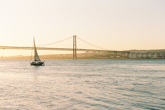 the 25th of April Bridge