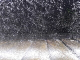 water drops from th e fountain