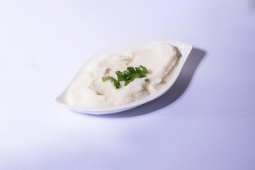 Mashed potatoes in bowl 
