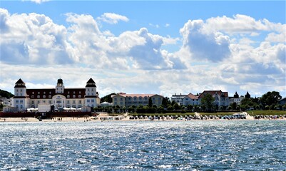 Fototapeta premium Blick auf Binz im Sommer von der Seeseite