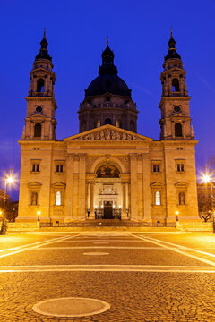 Saint Stephen's Basilica and illuminated square