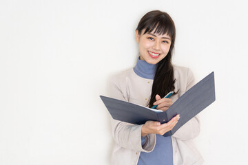 Fototapeta premium ファイルを持つ女性