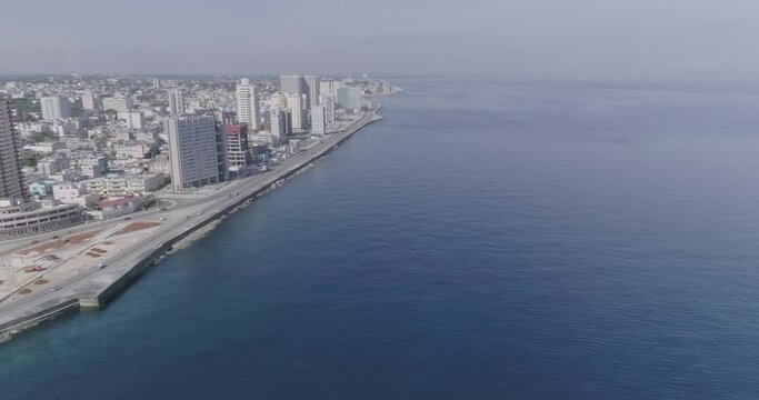 IMAGEN AEREA DEL MALECON HABANERO HABANA CUBAEL VEDADO