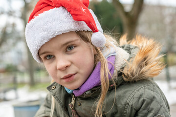 Im kühlen Herbst wie Winter ist es für die Gesundheit der Kinder wichtig unbeschwert an der...