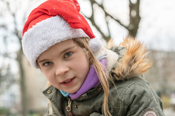 Im kühlen Herbst wie Winter ist es für die Gesundheit der Kinder wichtig unbeschwert an der...
