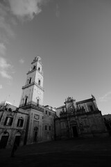 Obraz premium a large building with a tower