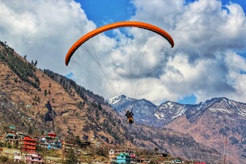 paragliding in the mountains