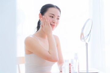 アジア人女性　ビューティー　イメージ