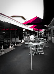 The Grove Farmers Market, Outdoor Dining
