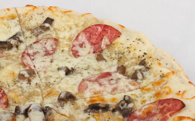 California pizza with a diameter of 28 cm.