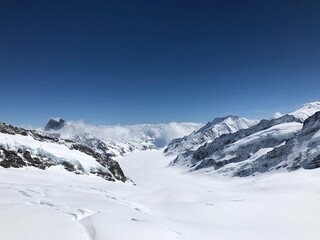 Fototapeta na wymiar Jungfrau edge