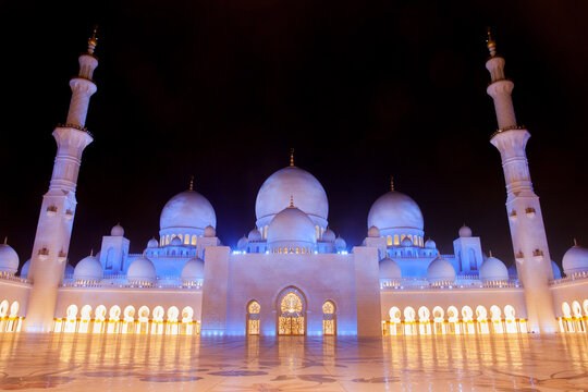Sheikh Zayed Mosque in Abu Dhabi, UAE, Middle East
