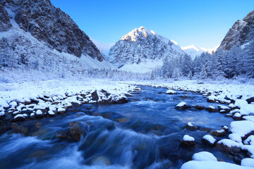 morning in the Aktru valley