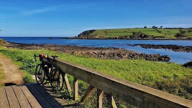 path to the beach with black bike